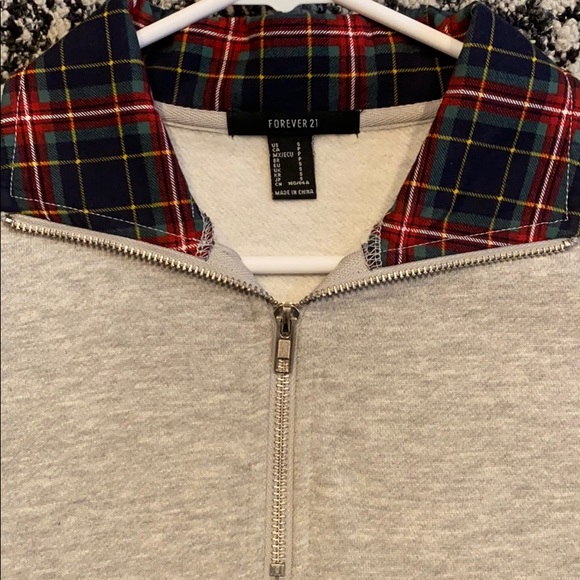 Gray and plaid zip up - Picture 2 of 4